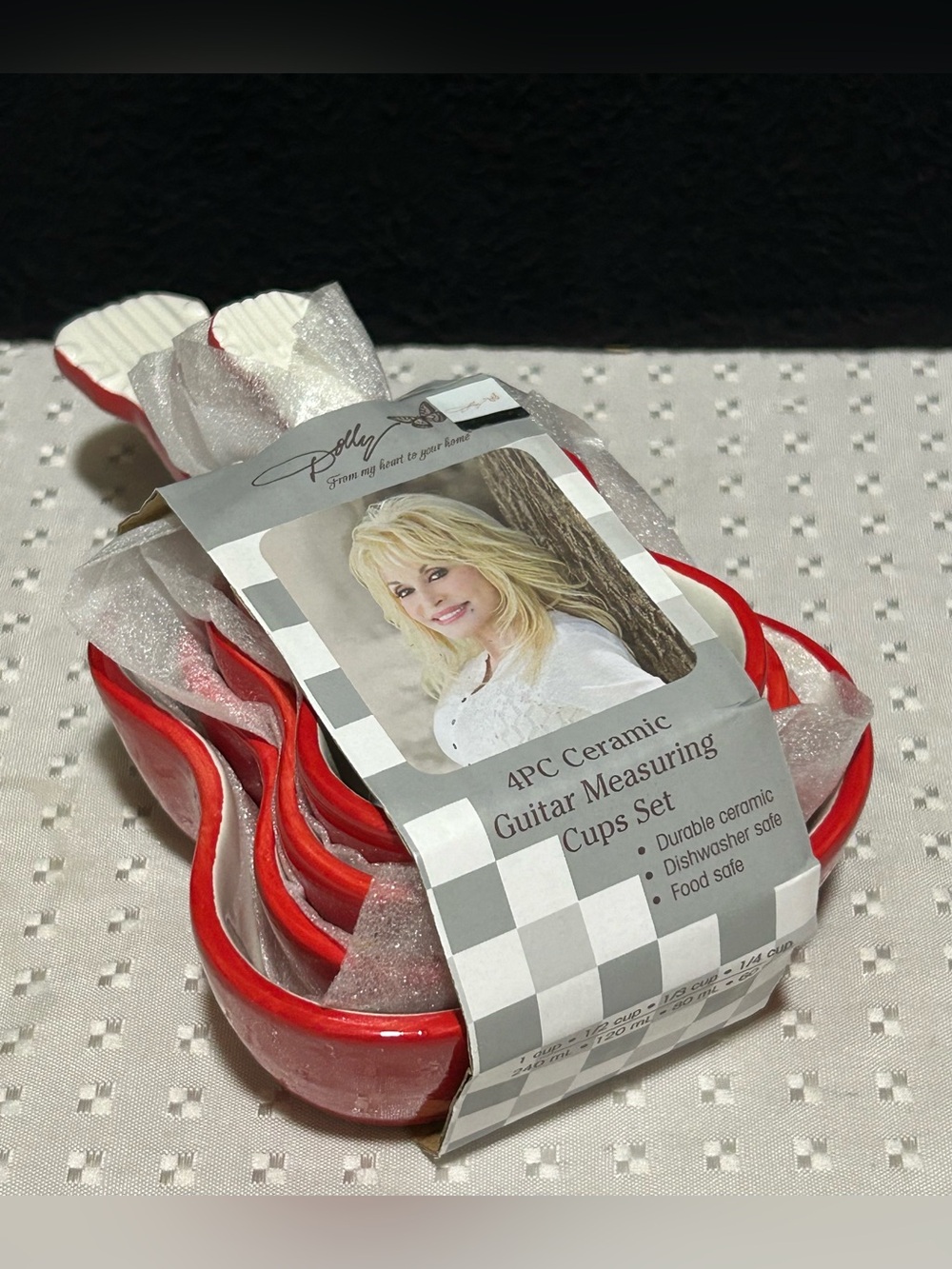 Dolly Parton Kitchenware 4pc Guitar Measuring Cup Set Cups Red Western